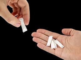 Can non-smokers use nicotine pouches?